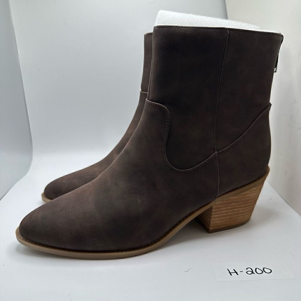 CUSHIONAIRE Women's Western Boot +Memory Foam 9.5… - image 3